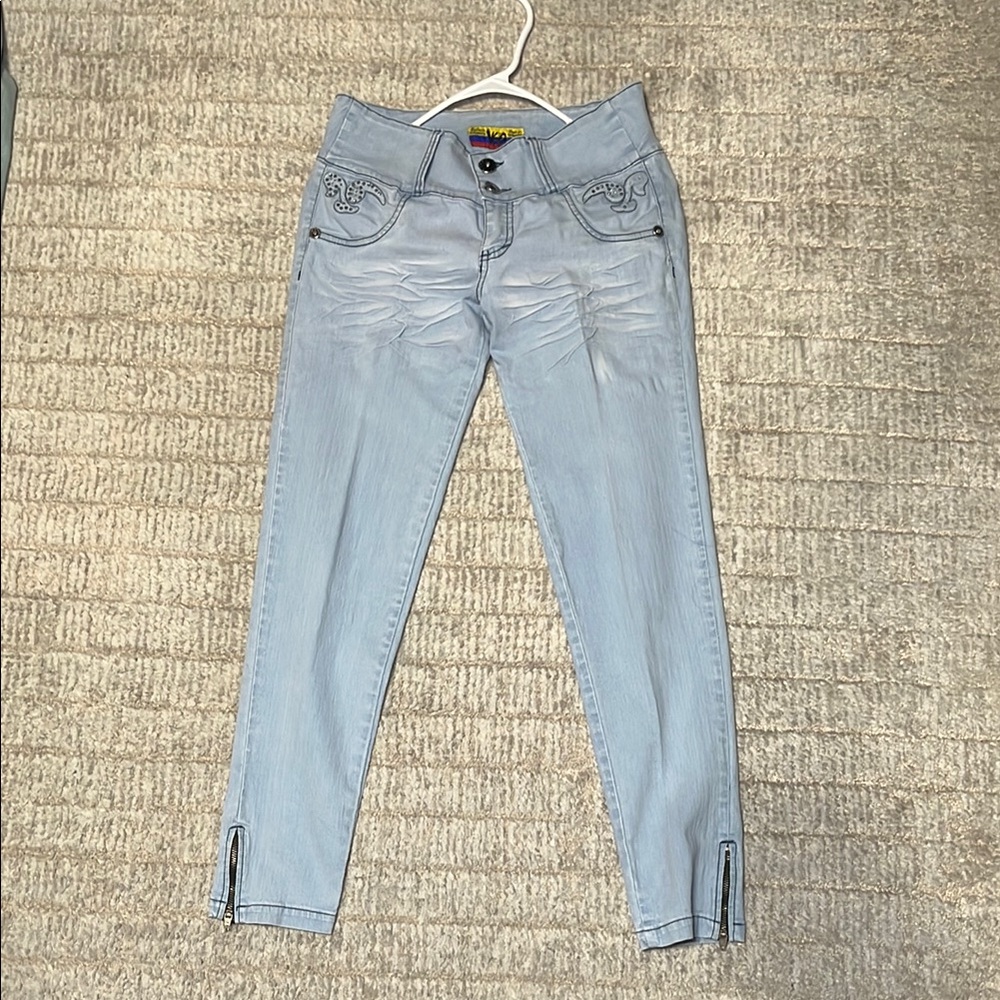Women’s Light Blue Jeans